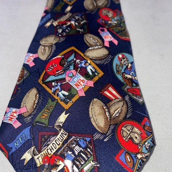 Nicole Miller Neck Tie Silk NFL Breast Cancer - Picture 2 of 8